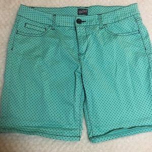 Bebop shorts size 13
